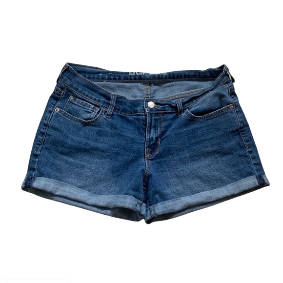 Old Navy Blue Denim Boyfriend Reg Jean Shorts Dune Wash Cuffed Hem Size 6 - Picture 3 of 13